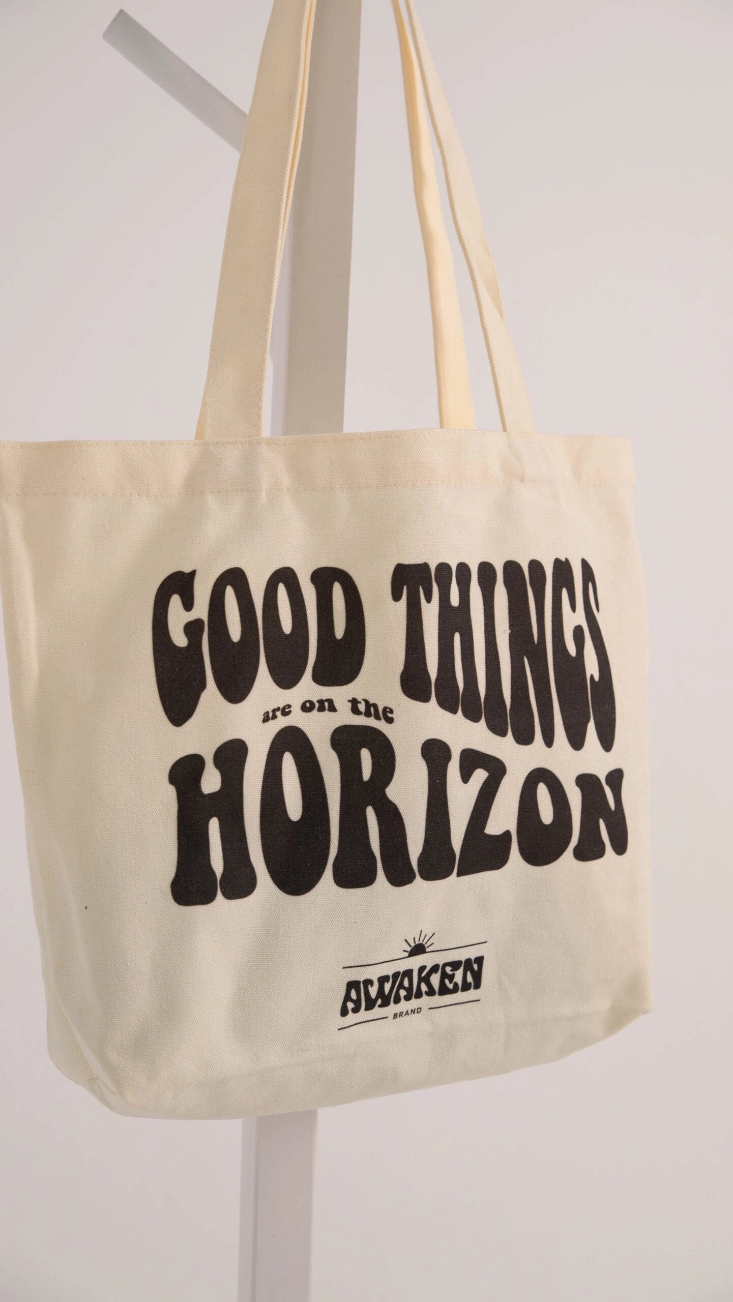 Bolsa tote frontal logo beige crema suave 2