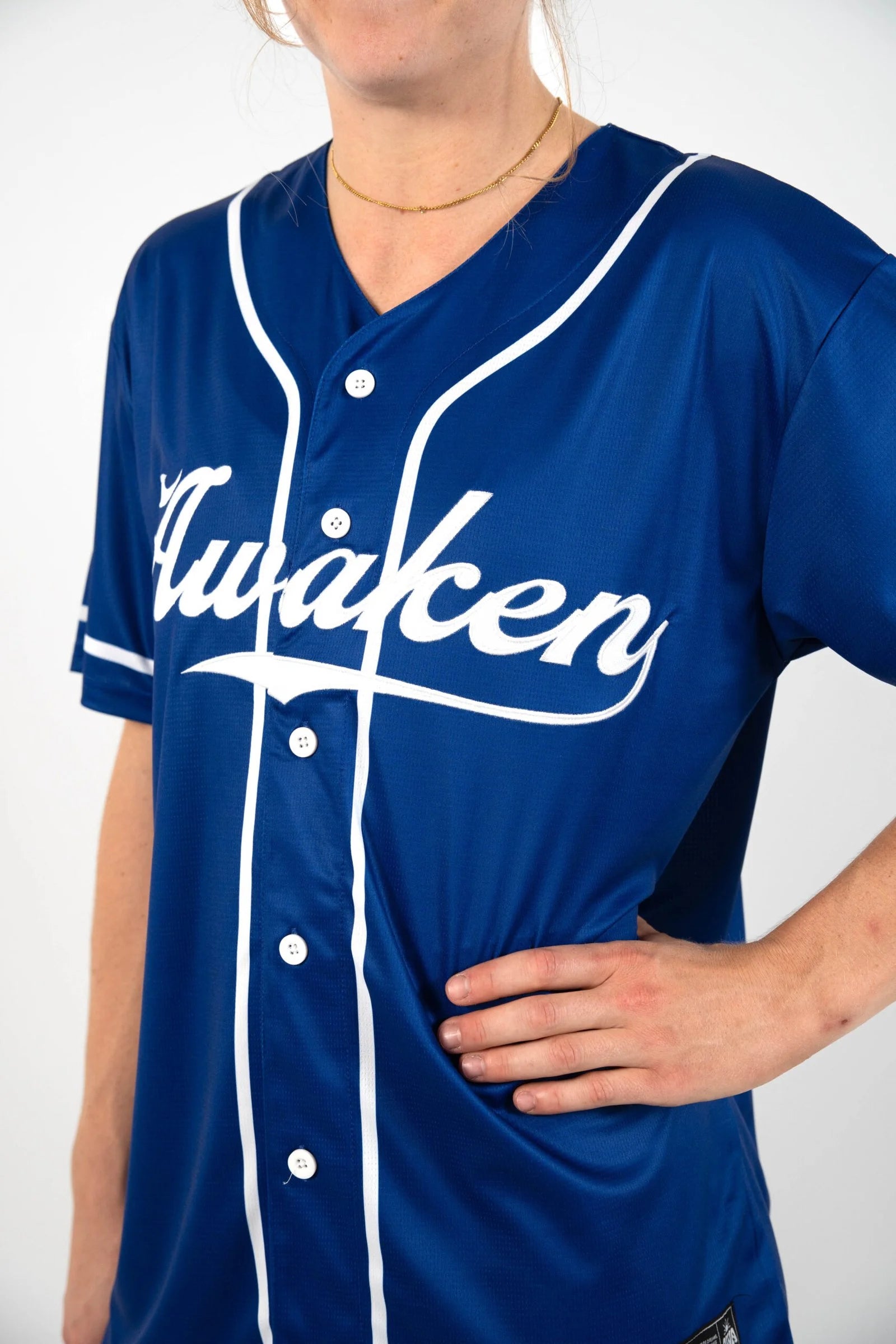 Camiseta beisbol unisex frontal detalle color azul marino 2