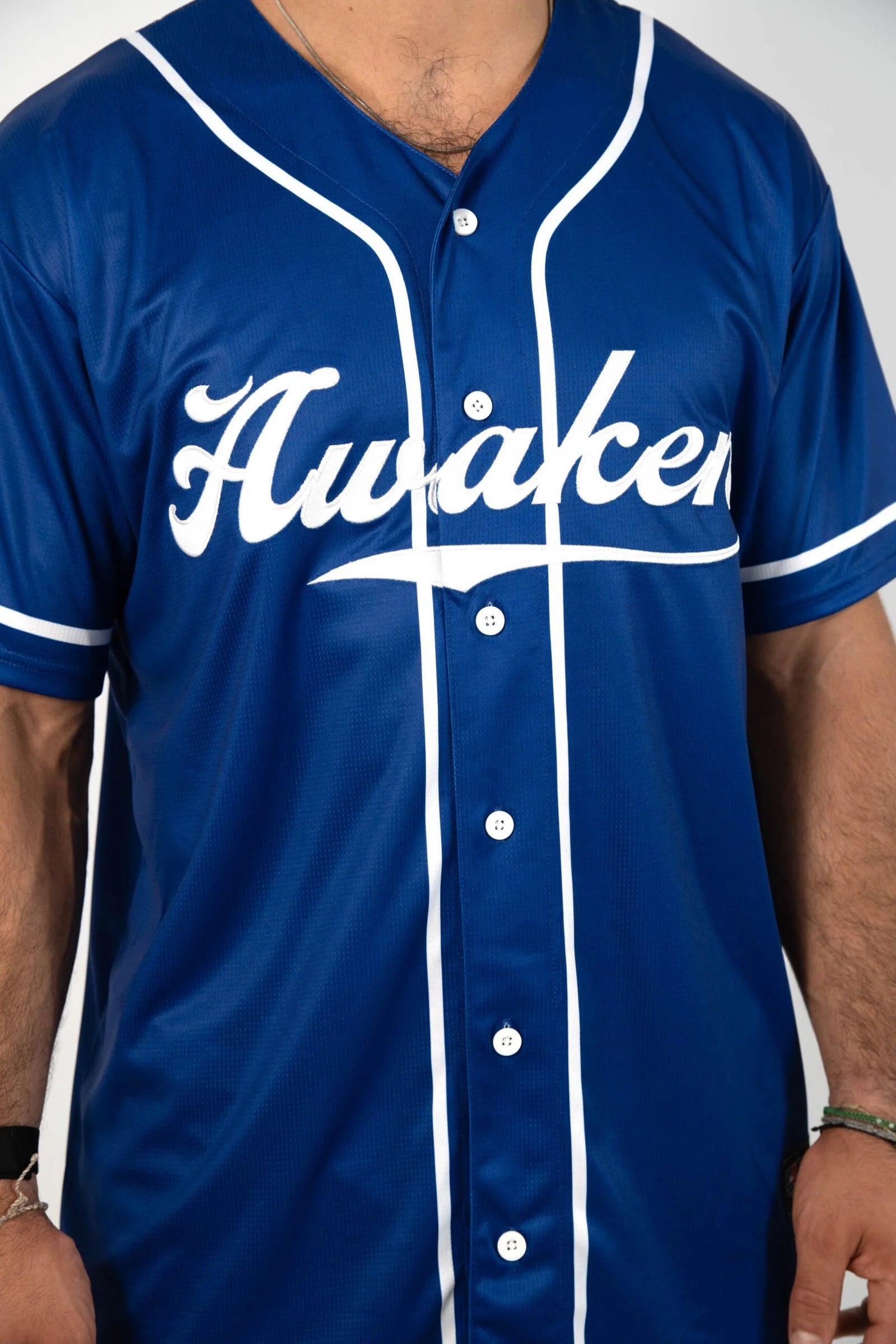 Camiseta beisbol unisex frontal detalle color azul marino