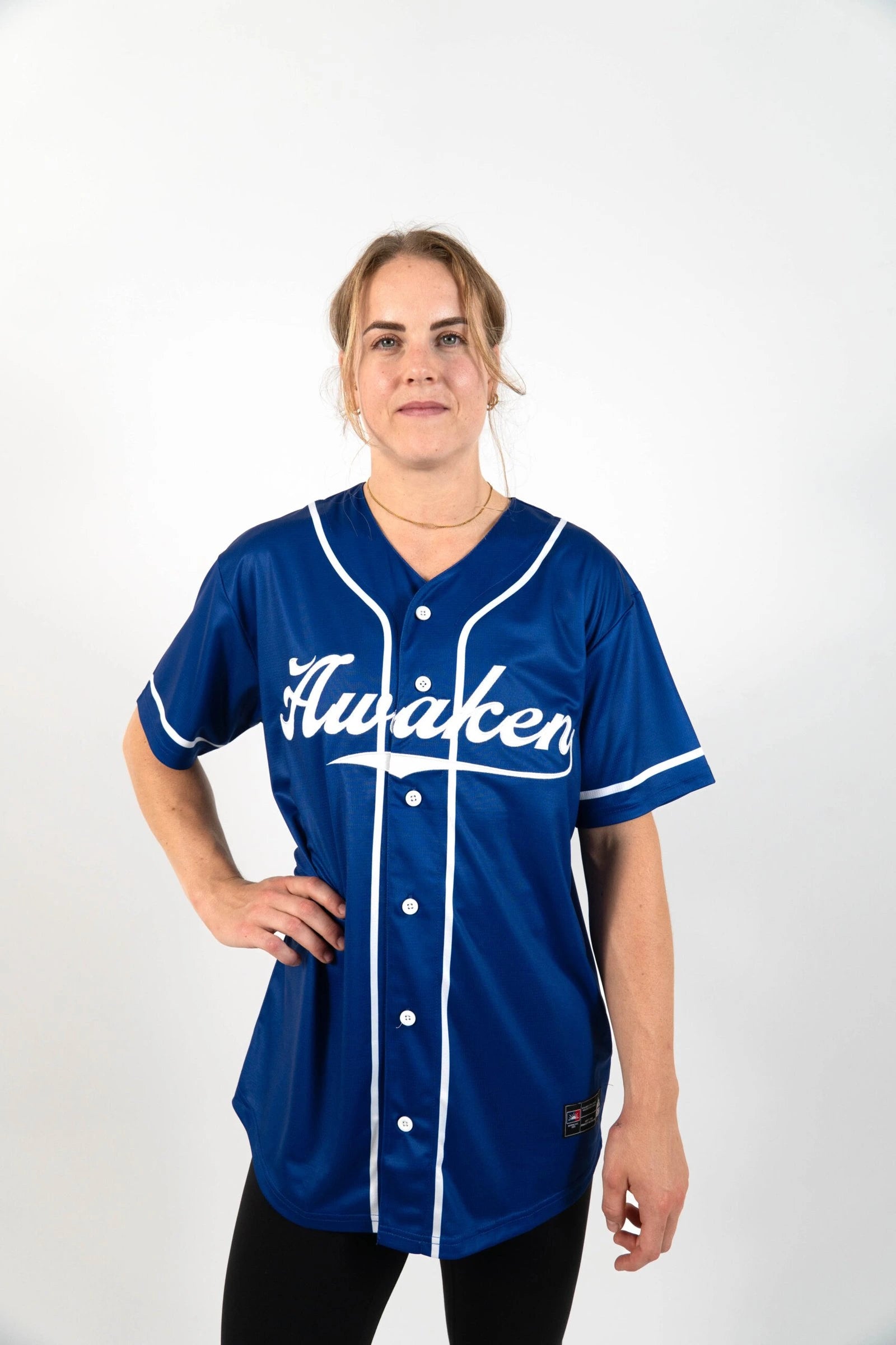 Camiseta beisbol unisex frontal logo color azul marino 3