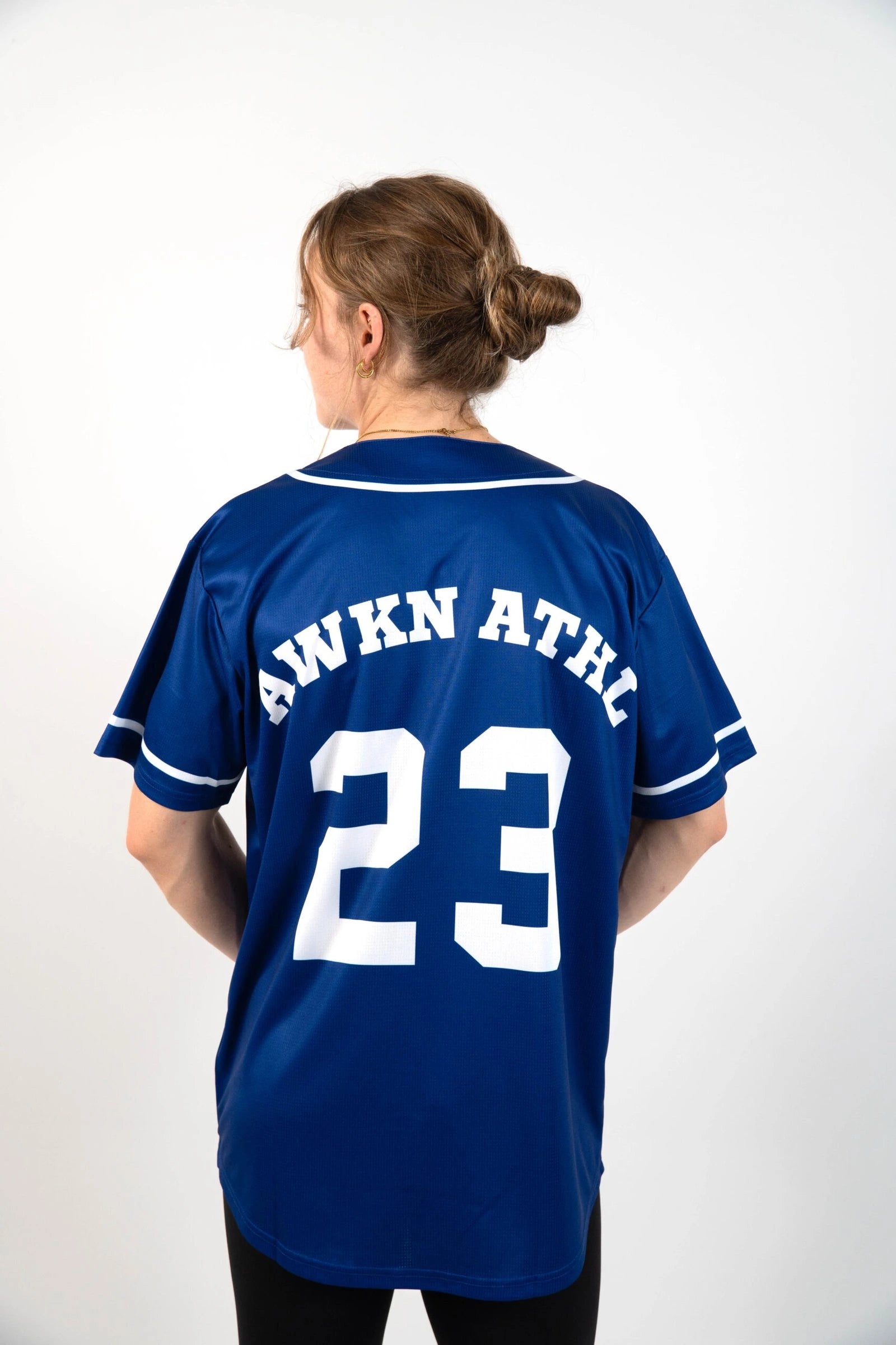 Camiseta beisbol unisex trasera logo color azul marino 2
