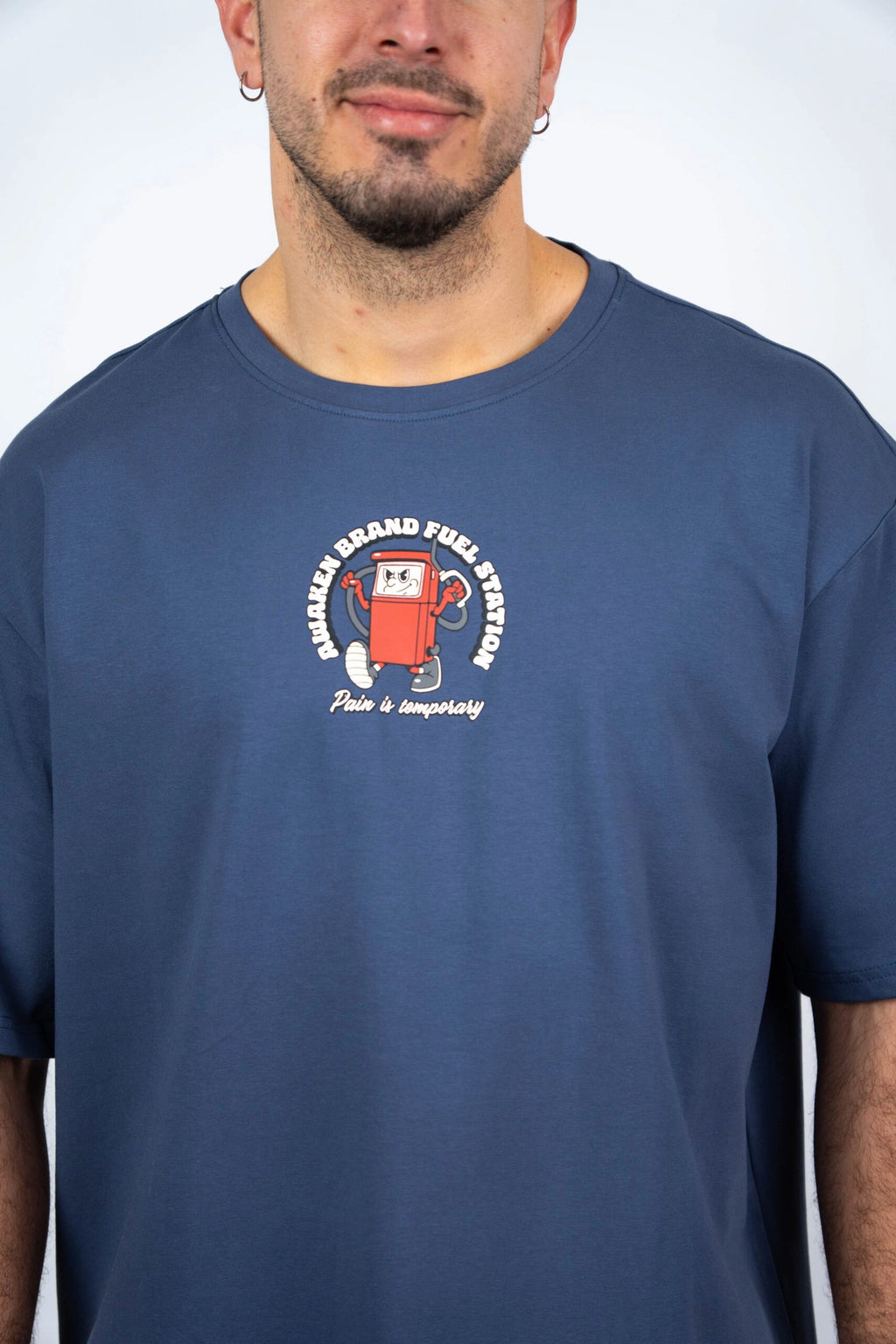 Camiseta de manga corta hombre oversize frontal detalle color azul acero