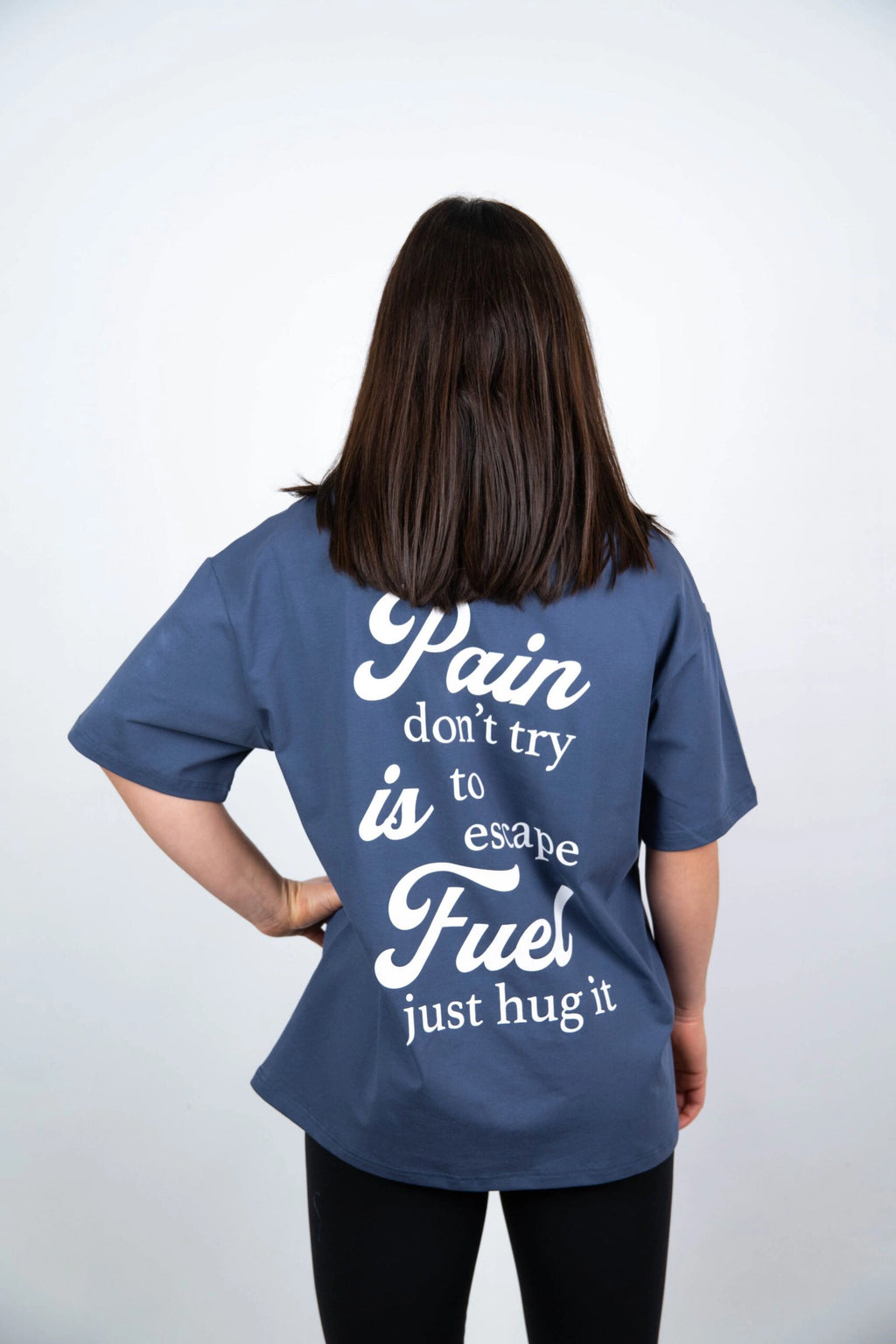 Camiseta de manga corta mujer oversize trasera detalle color azul acero