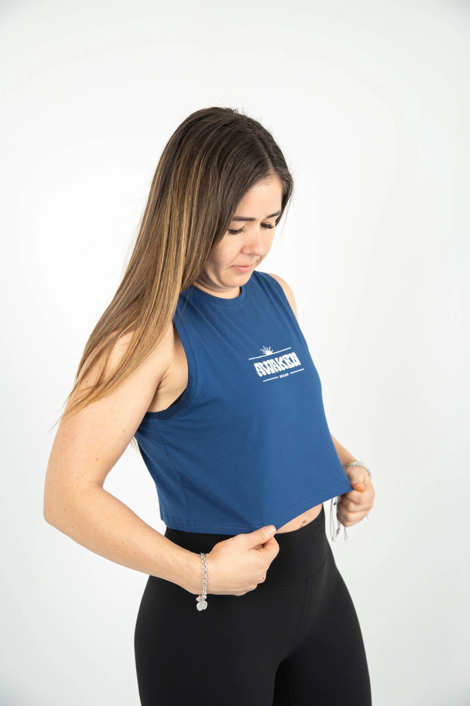 camiseta de tirantes mujer con logo parte frontal color azul 2
