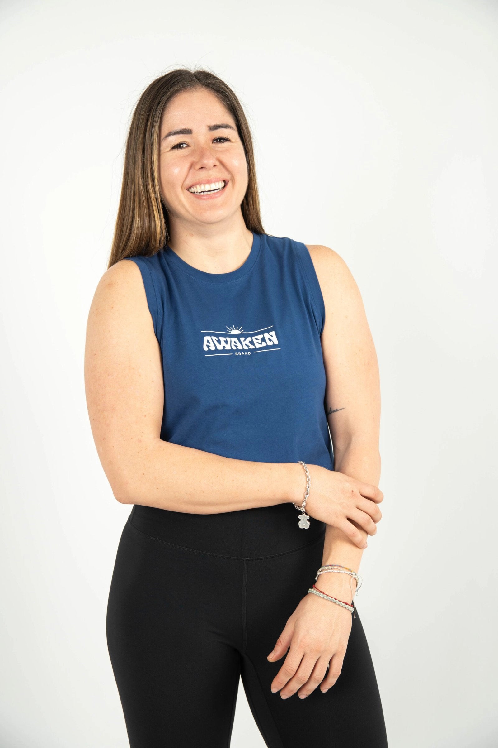camiseta de tirantes mujer con logo parte frontal color azul 