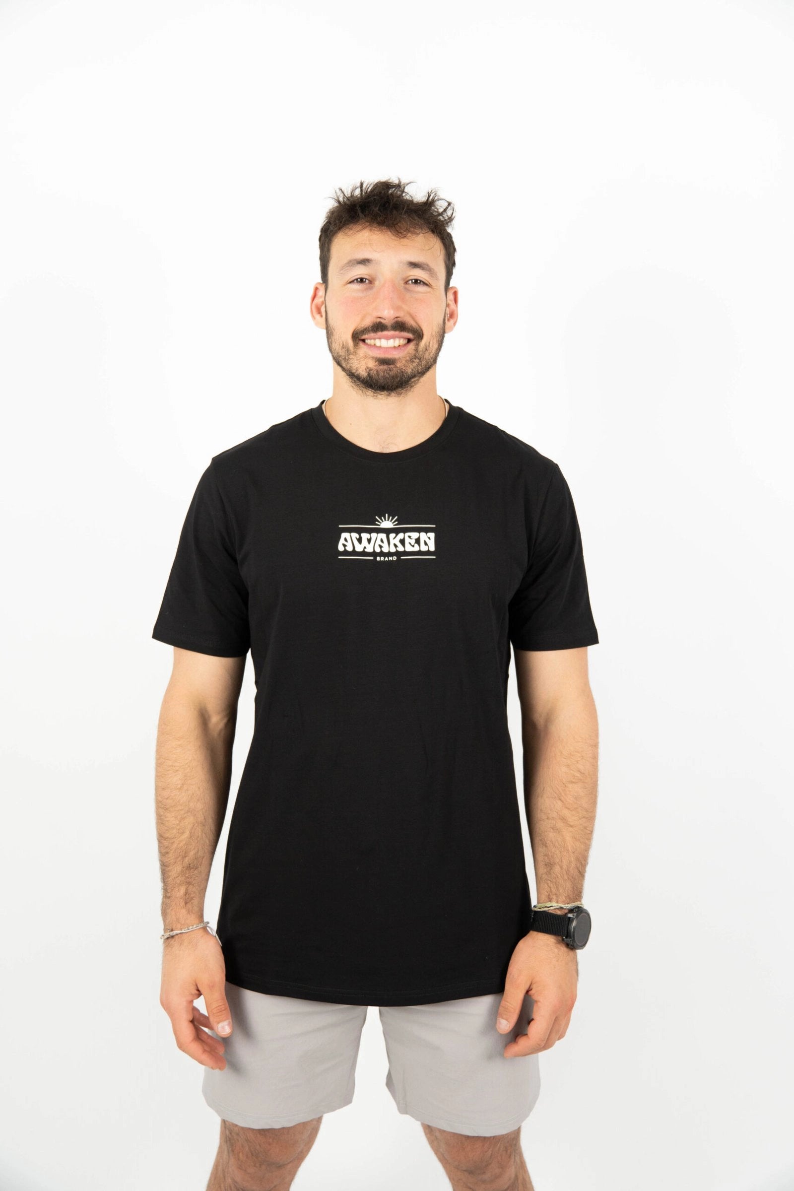 Camiseta manga corta hombre con logo parte frontal color negro