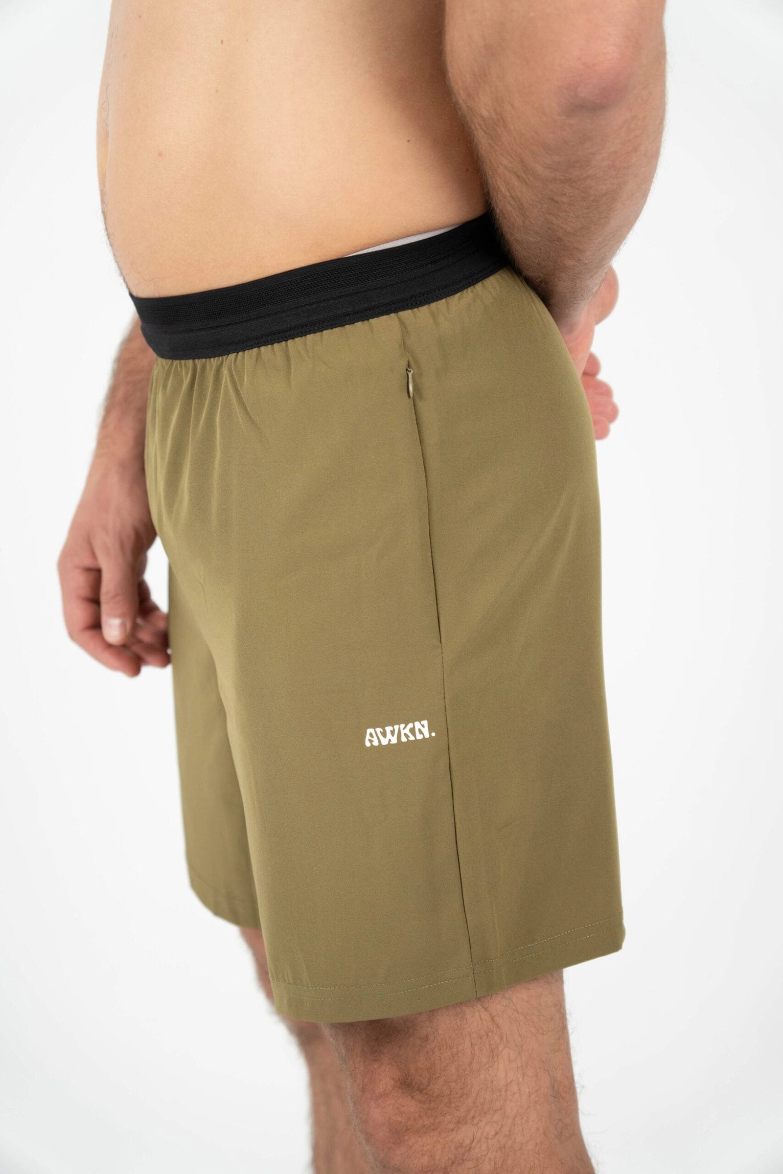 Pantalón corto hombre perfil color verde oliva